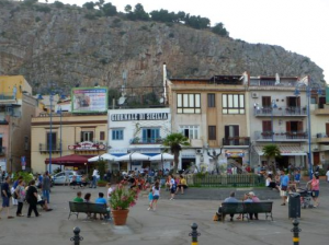 mondello piazza