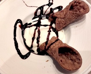 mangia-cannolo